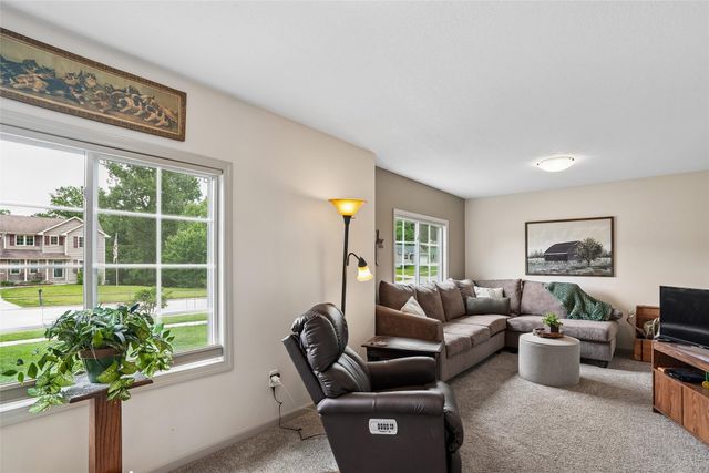 801 N Kenwood Boulevard, Indianola, IA 50125