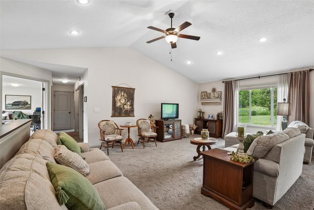 801 N Kenwood Boulevard, Indianola, IA 50125