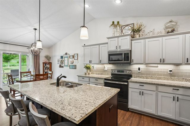 801 N Kenwood Boulevard, Indianola, IA 50125