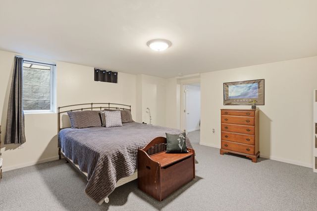 19 Tamarack Lane, Amherst, NH 03031