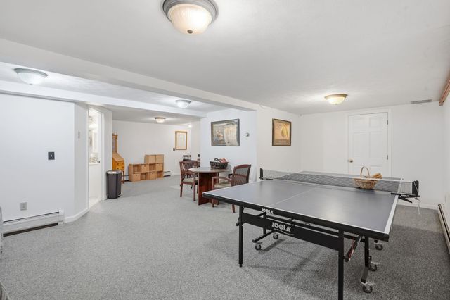 19 Tamarack Lane, Amherst, NH 03031