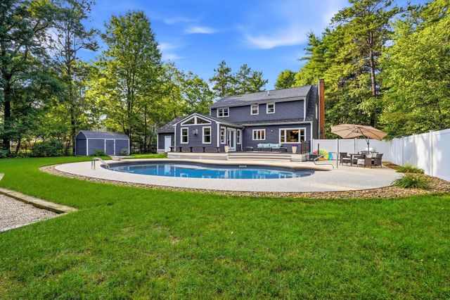 19 Tamarack Lane, Amherst, NH 03031