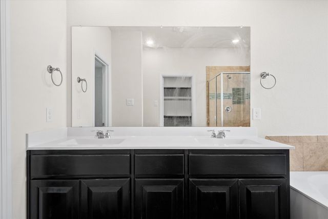 1211 Dublin Drive, Cleburne, TX 76033