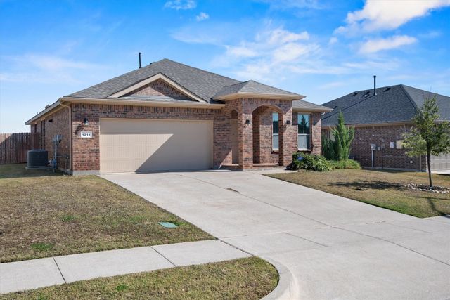 1211 Dublin Drive, Cleburne, TX 76033