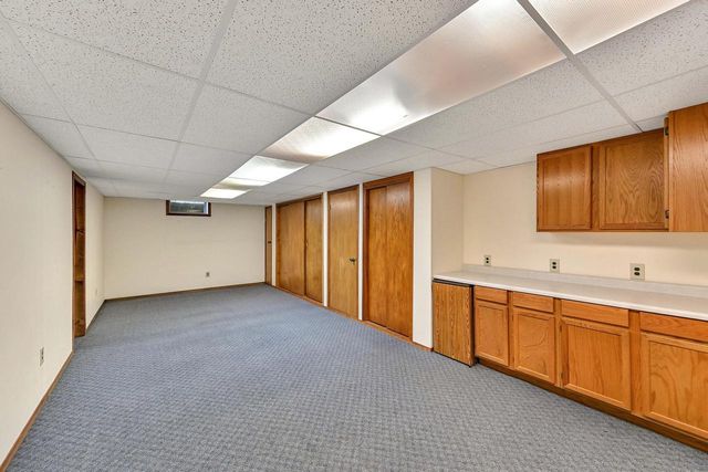 965 E Twin Oaks DRIVE, Oak Creek, WI 53154