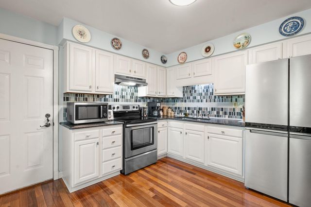 9862 N 125 E, La Porte, IN 46350