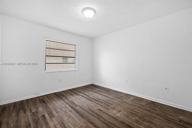 16117 NE 19th Court 7, North Miami Beach, FL 33162
