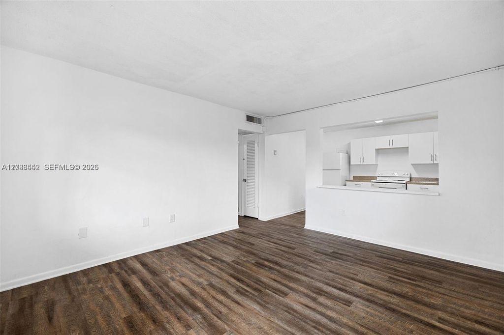 16117 NE 19th Court 7, North Miami Beach, FL 33162
