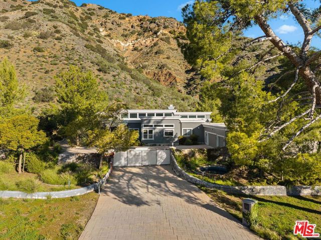 3701 Kanan Road, Agoura Hills, CA 91301