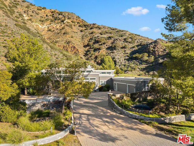 3701 Kanan Road, Agoura Hills, CA 91301