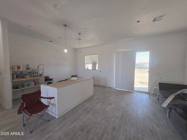 14233 S Burma Road, Arizona City, AZ 85123