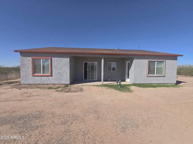 14233 S Burma Road, Arizona City, AZ 85123