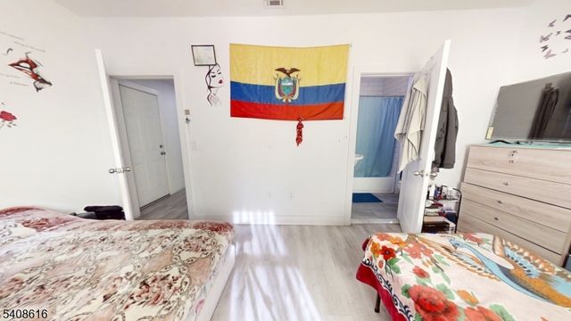 368 Elm St, Newark City, NJ 07105