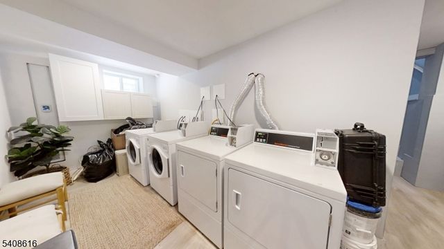 368 Elm St, Newark City, NJ 07105