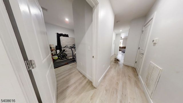 368 Elm St, Newark City, NJ 07105