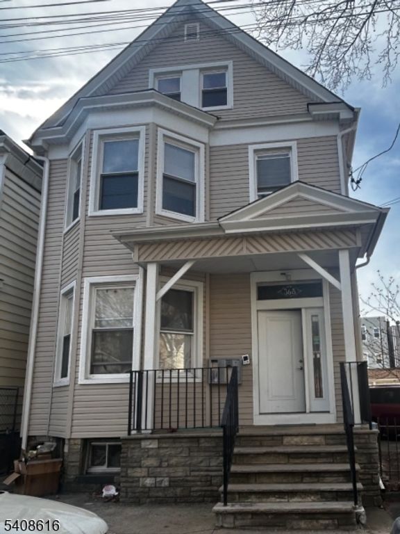 368 Elm St, Newark City, NJ 07105