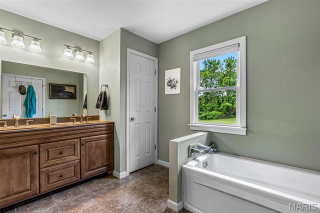 3978 Highway E, Fredericktown, MO 63645