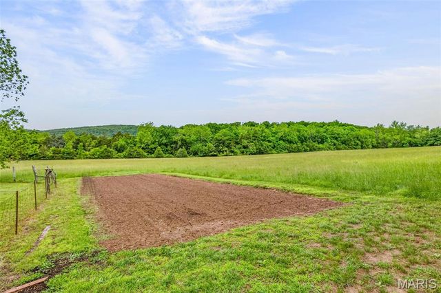 3978 Highway E, Fredericktown, MO 63645