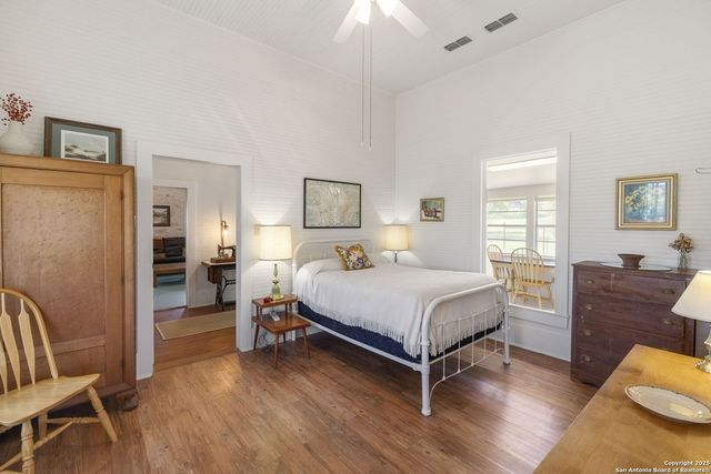 1078 FM 480, Center Point, TX 78010