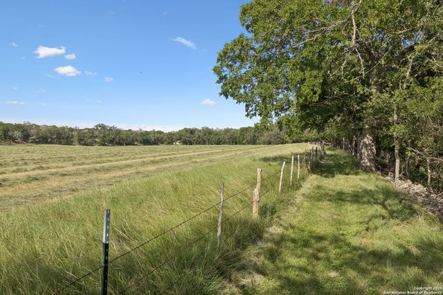 1078 FM 480, Center Point, TX 78010