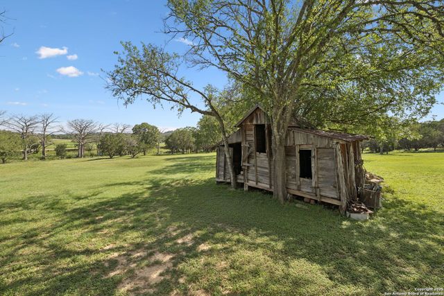 1078 FM 480, Center Point, TX 78010