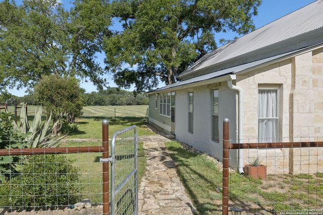 1078 FM 480, Center Point, TX 78010