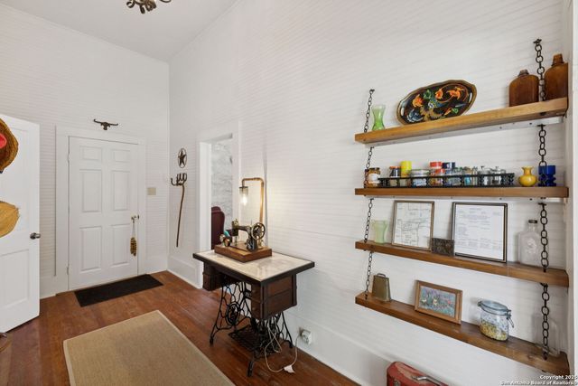 1078 FM 480, Center Point, TX 78010