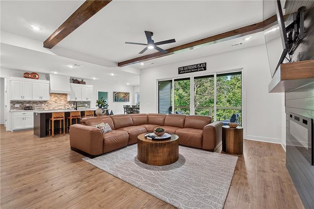 19 Canobie Lane, Bella Vista, AR 72715