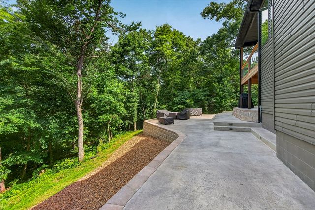 19 Canobie Lane, Bella Vista, AR 72715