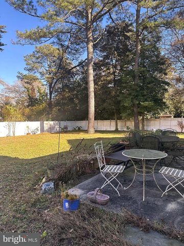 9593 N SHORE DR, Seaford, DE 19973