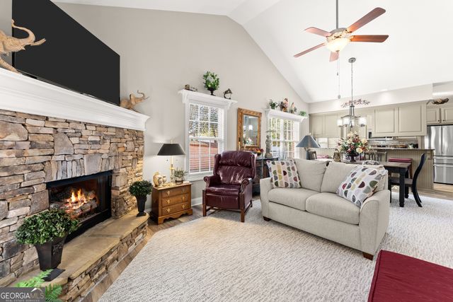 92 Colonial Drive 1, Cleveland, GA 30528