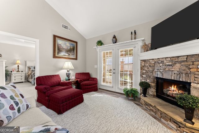 92 Colonial Drive 1, Cleveland, GA 30528