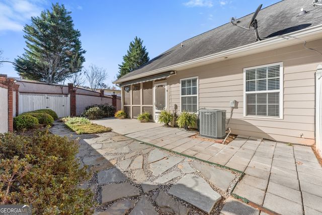 92 Colonial Drive 1, Cleveland, GA 30528