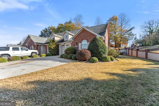92 Colonial Drive 1, Cleveland, GA 30528