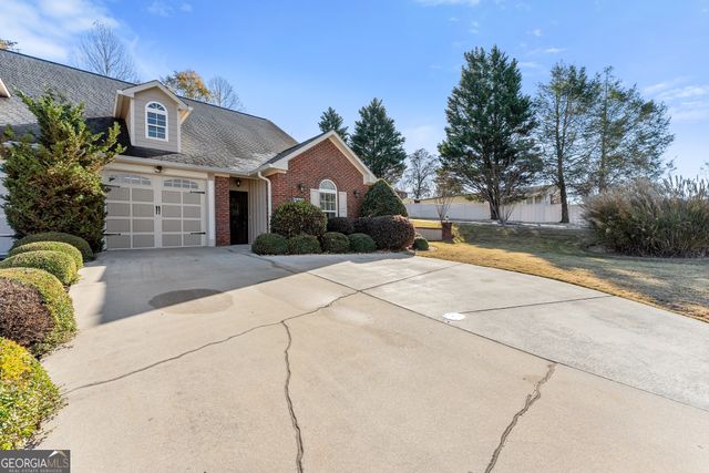 92 Colonial Drive 1, Cleveland, GA 30528