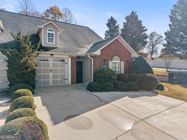 92 Colonial Drive 1, Cleveland, GA 30528