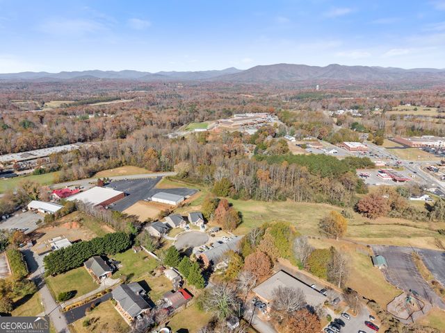 92 Colonial Drive 1, Cleveland, GA 30528