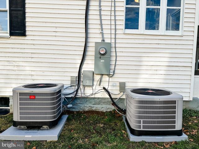 10903 KREIGHBAUM RD, Corriganville, MD 21524