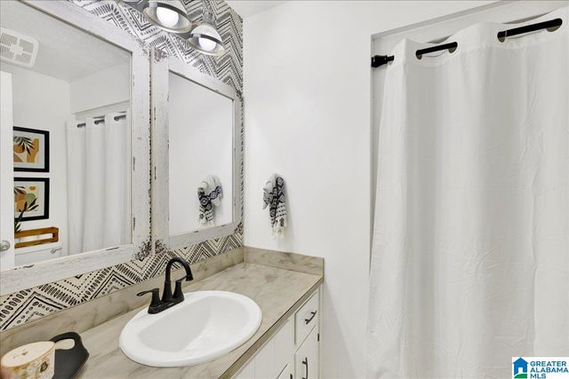 5861 JANET DRIVE, Trussville, AL 35173