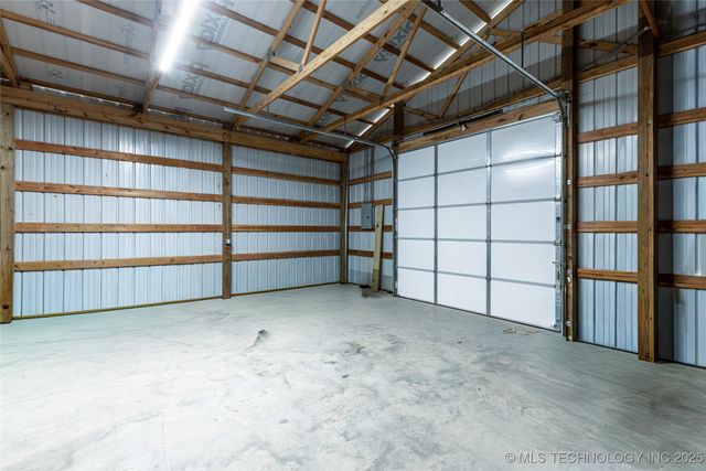 14397 S 4210 Road, Claremore, OK 74017