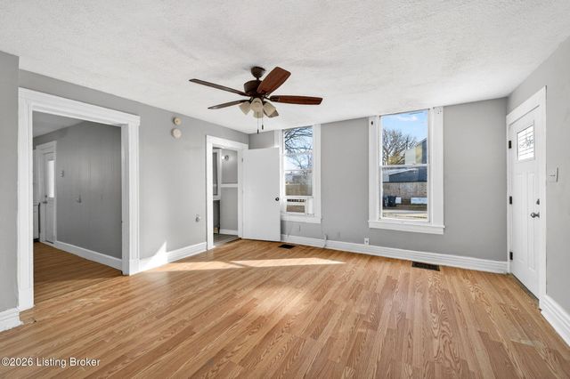 1039 Mulberry St, Louisville, KY 40217