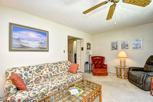 305 21st Ave S Apt 115, Myrtle Beach, SC 29577