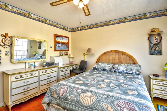 305 21st Ave S Apt 115, Myrtle Beach, SC 29577