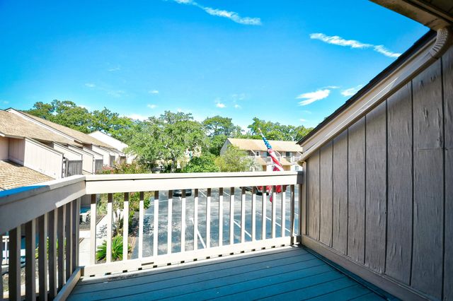 305 21st Ave S Apt 115, Myrtle Beach, SC 29577