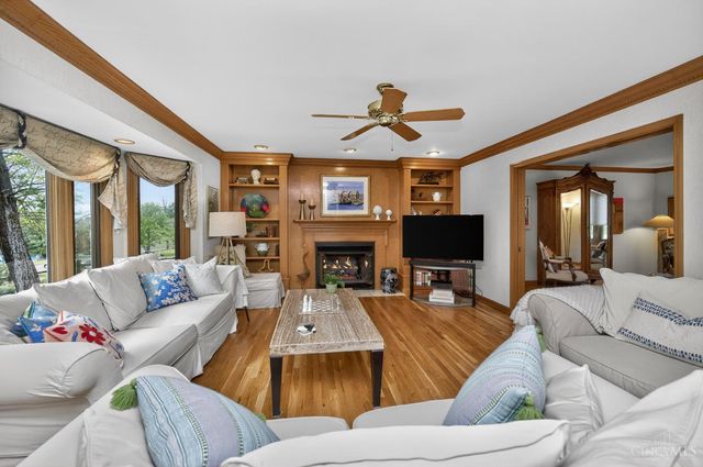 9896 Softspring Drive, Sharonville, OH 45241