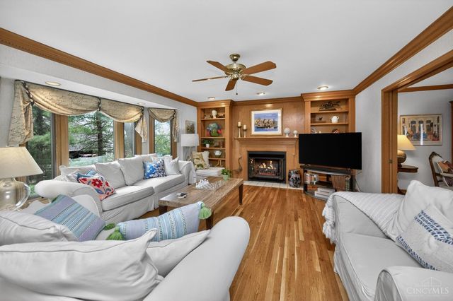 9896 Softspring Drive, Sharonville, OH 45241