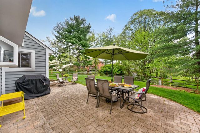 9896 Softspring Drive, Sharonville, OH 45241