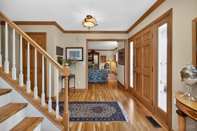 9896 Softspring Drive, Sharonville, OH 45241