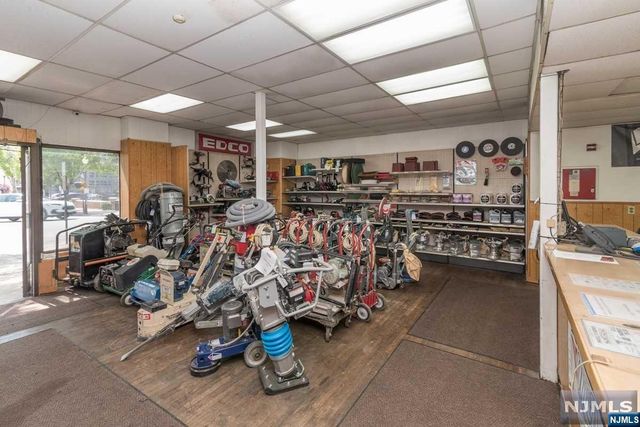 43 Linden Street, Hackensack, NJ 07601