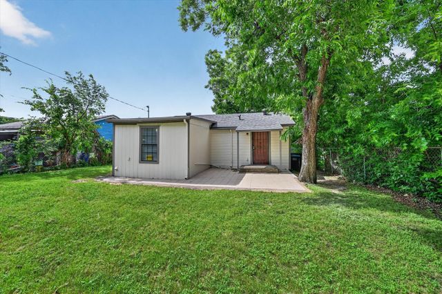 1119 E Cantey Street, Fort Worth, TX 76104